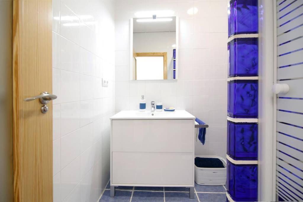 Apartamentos Puerto Nova Cartagena Luaran gambar