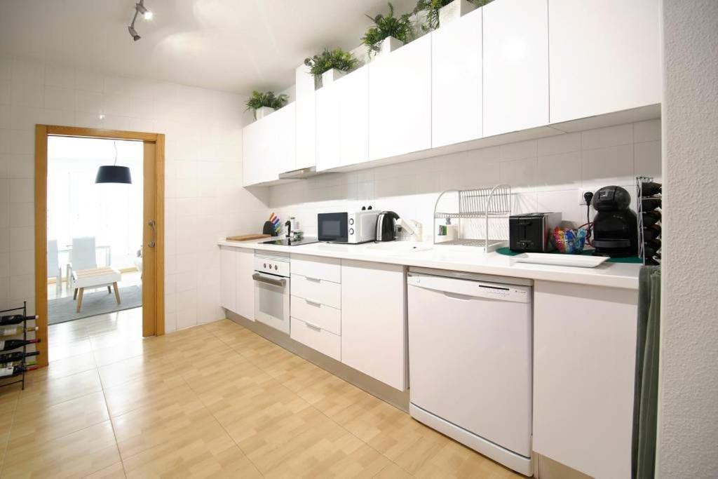 Apartamentos Puerto Nova Cartagena Luaran gambar